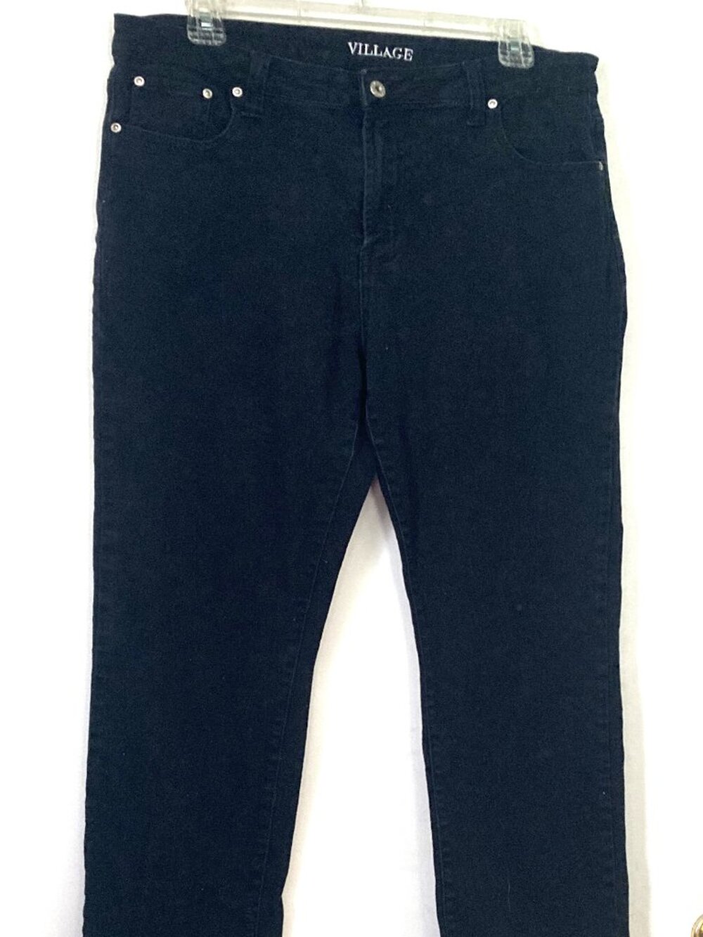 Village Women's Black Size 16 Blue Jeans